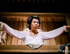 邓超还原美人鱼名(míng)场面