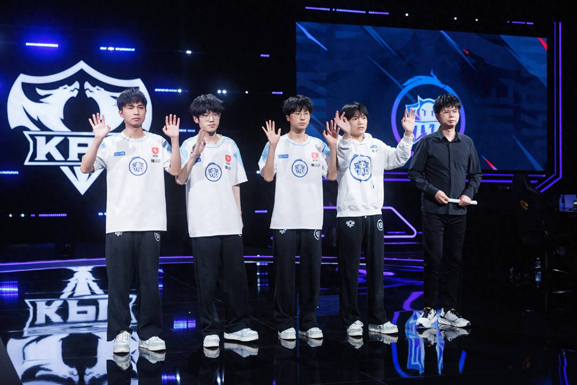 TTG3-1KSG,清(qīng)清(qīng)正反(fǎn)手教(jiào)学蘿(luó)卜,鹤辞力壓(yā)流(liú)浪,小雪稳定C