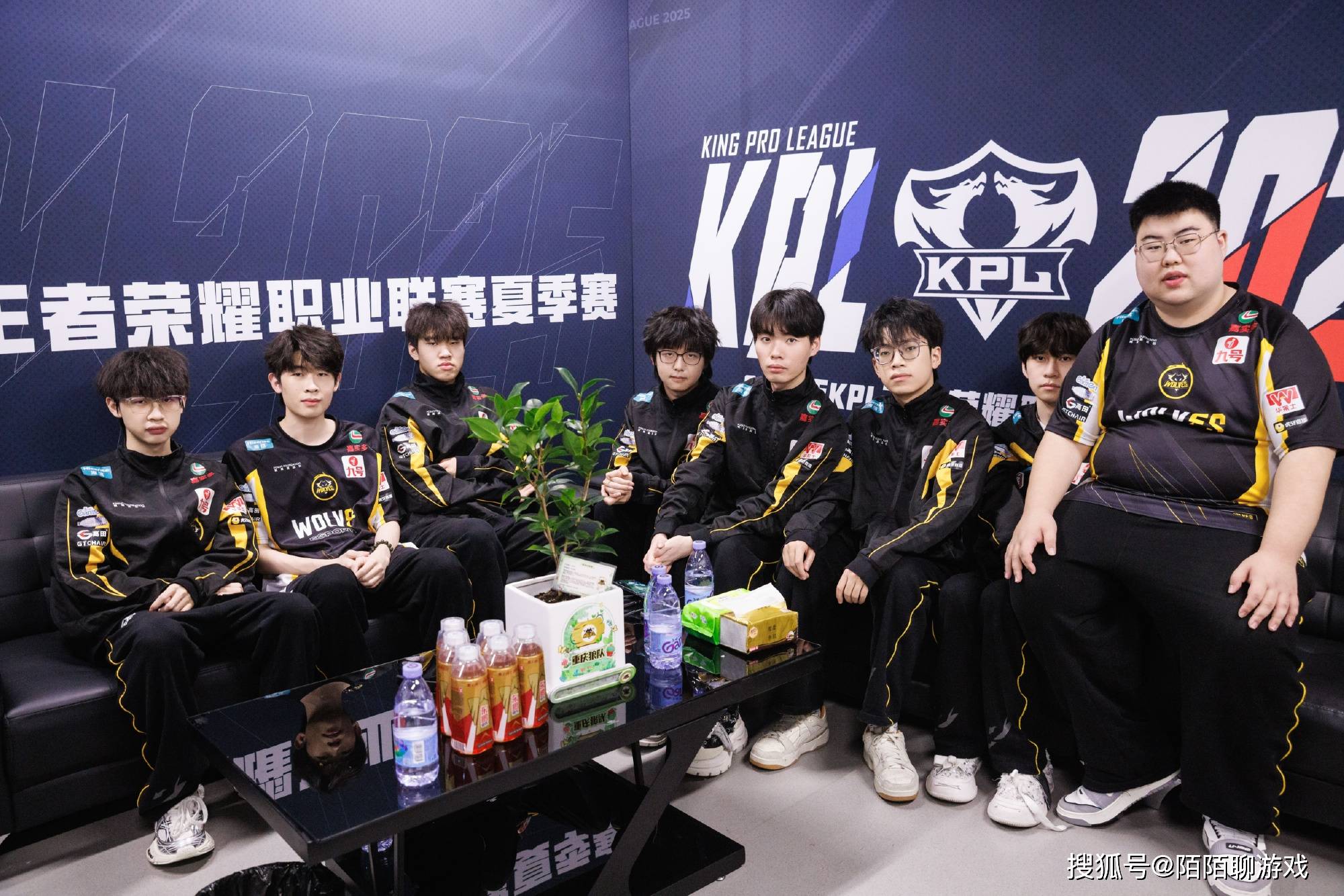 2025年KPL年縂(zǒng)战队分析(xī)：AG剑指7连冠，久哲轮换值得期待，JDG没戏！