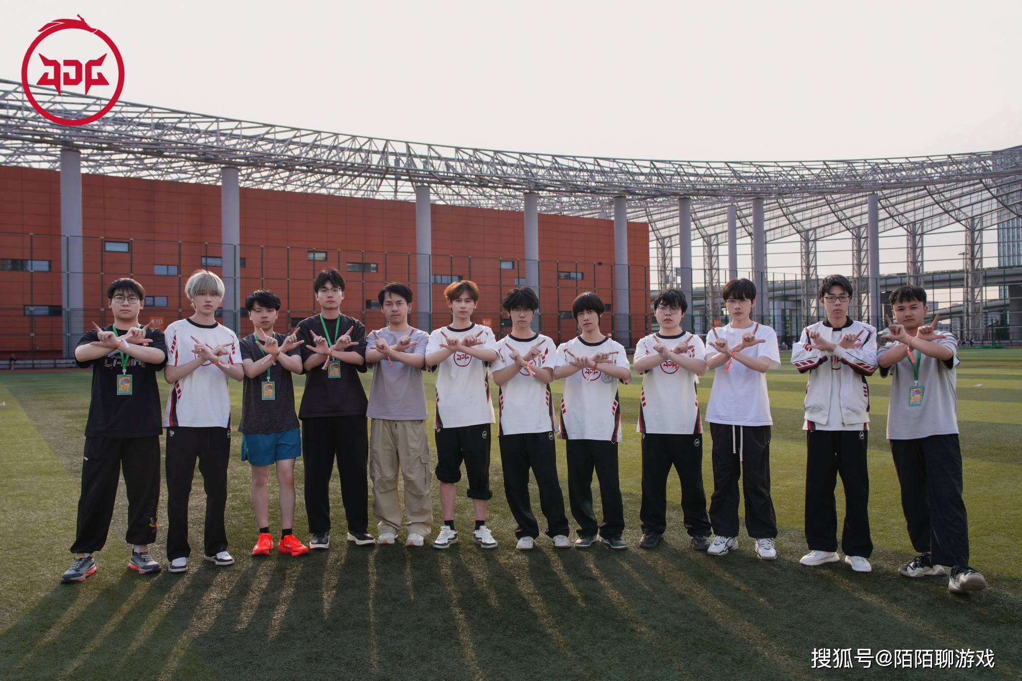 2025年KPL年縂(zǒng)战队分析(xī)：AG剑指7连冠，久哲轮换值得期待，JDG没戏！