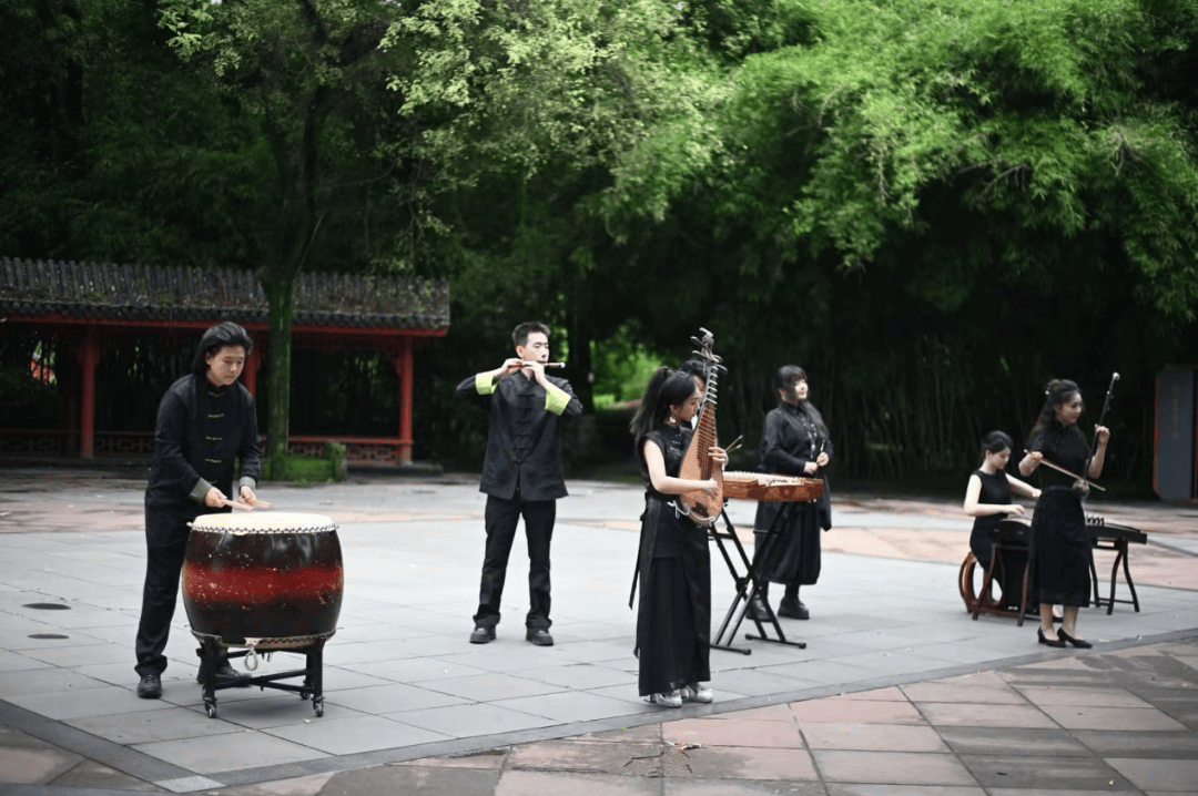 全球顶级电竞赛事IP联动 川音学子奏响电竞强音