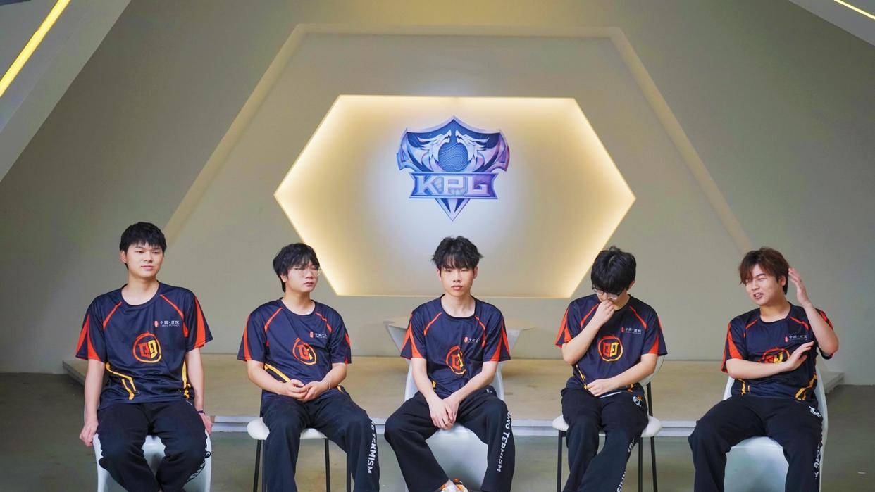 憾负LGD！“AG小号”情(qíng)久逆袭之路被终結(jié)，KGL战队全军覆没