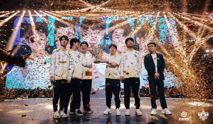 一支战队如何改变重庆電(diàn)竞生态