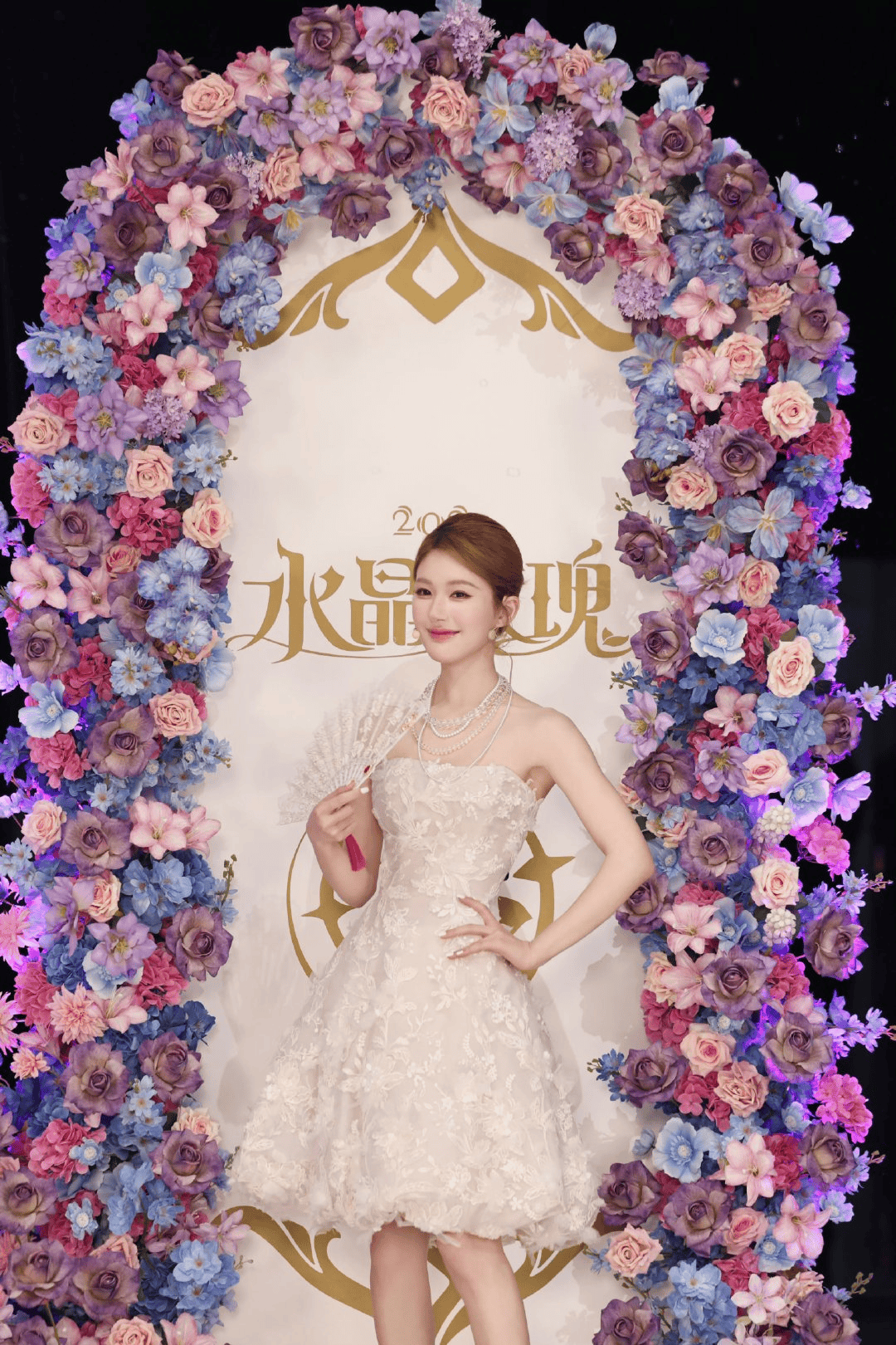 LOL手(shǒu)游老友记:看手(shǒu)游如何(hé)把明(míng)星變(biàn)成玩家的峡谷邻居