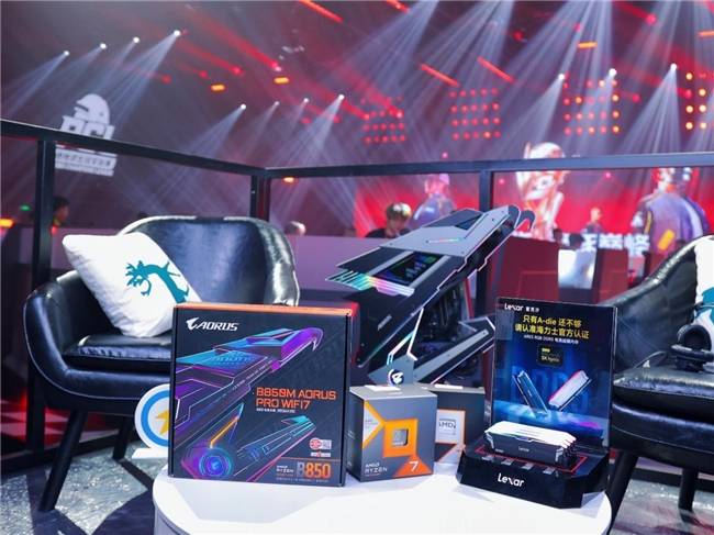 技嘉AORUS助力2025 PCL秋季(jì)賽(sài):专业電(diàn)競(jìng)装备护航顶级賽(sài)事