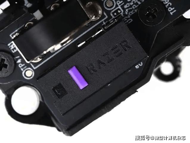 拔(bá)擢核心性(xìng)能，诉諸(zhū)專(zhuān)业电竞！雷蛇炼狱蝰蛇V4專(zhuān)业版无線(xiàn)游戏鼠标