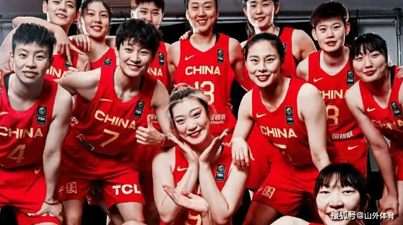 领队點(diǎn)名!4女篮老将有望回歸(guī),李(lǐ)梦回歸(guī)可能性低(dī)
