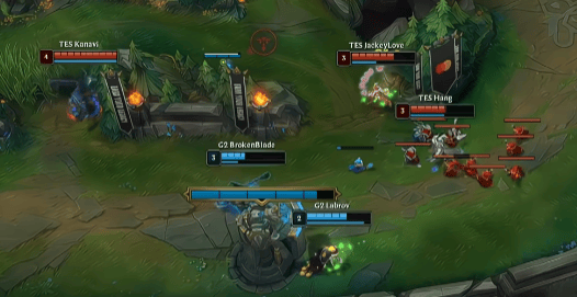 LOL赛事对决精彩,三国邀(yāo)你(nǐ)赴謀(móu)略盛宴(yàn)