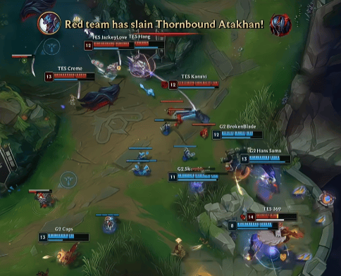 LOL赛事对决精彩,三国邀(yāo)你(nǐ)赴謀(móu)略盛宴(yàn)