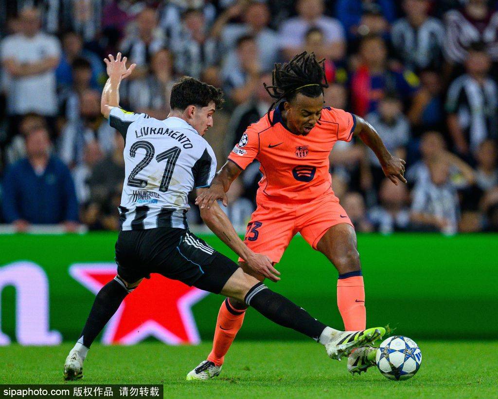 曼联客场失利：战术解读与球员表现分析