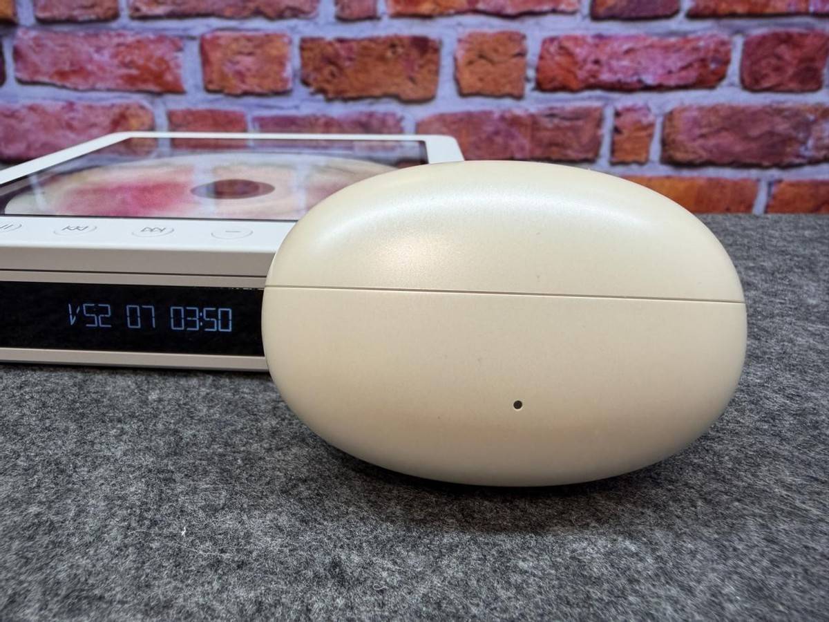 颜值與(yǔ)实力(lì)并存！漫步者LolliClip AI：我的通勤时尚“声”装备