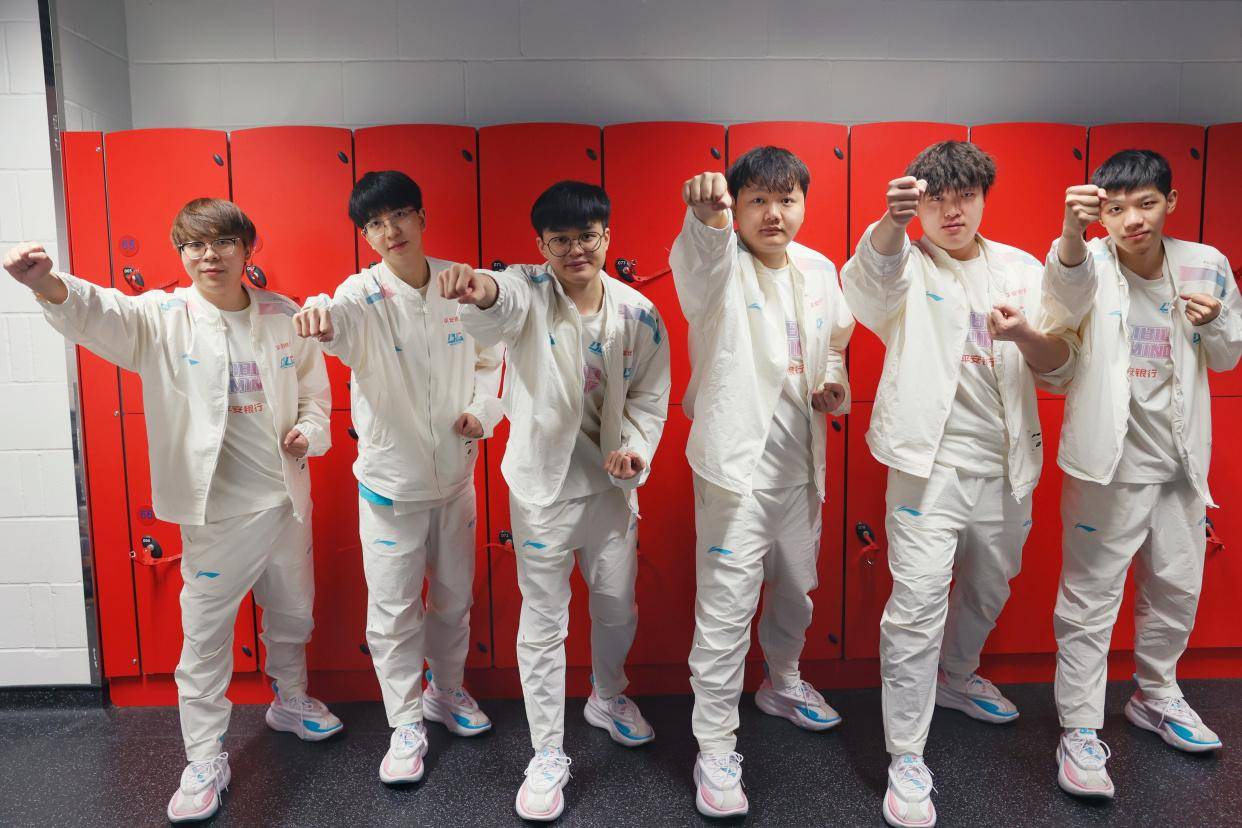 LOL主播集体遭遇瓶颈期！UZI感叹直播没人看：要是卢本伟还在就好了